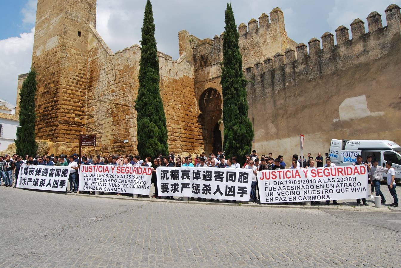 En imágenes, manifestación por el comerciante chino asesinado en Carmona