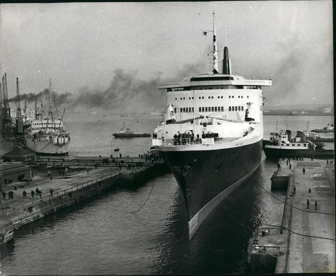 Así es el Queen Elizabeth 2, el barco de lujo convertido en hotel flotante