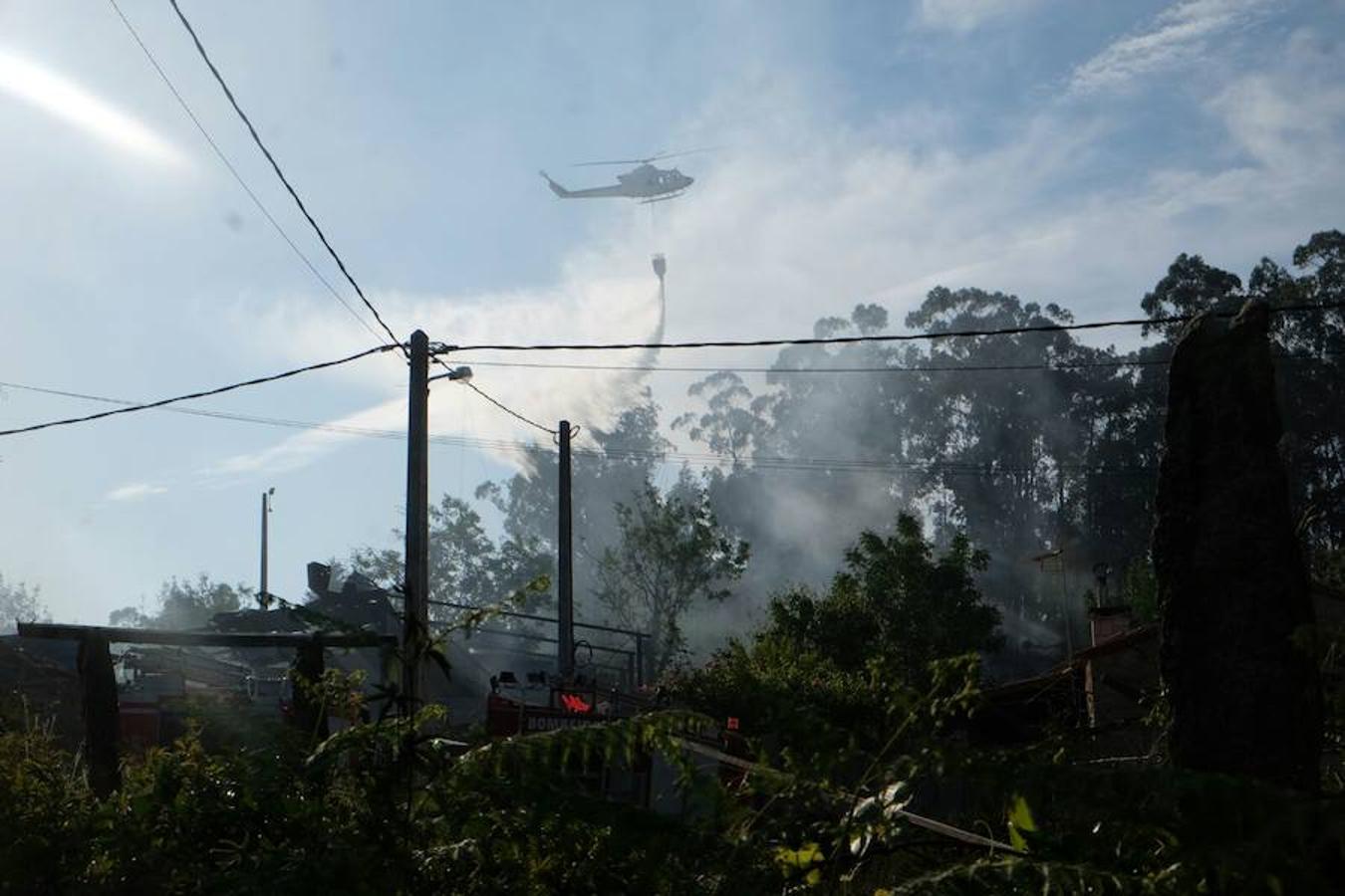 La explosión de una pirotecnia de Tui (Pontevedra) ha dejado un entorno devastado.. 