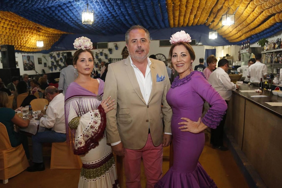 El ambiente en las casetas de Feria de Córdoba de 2018
