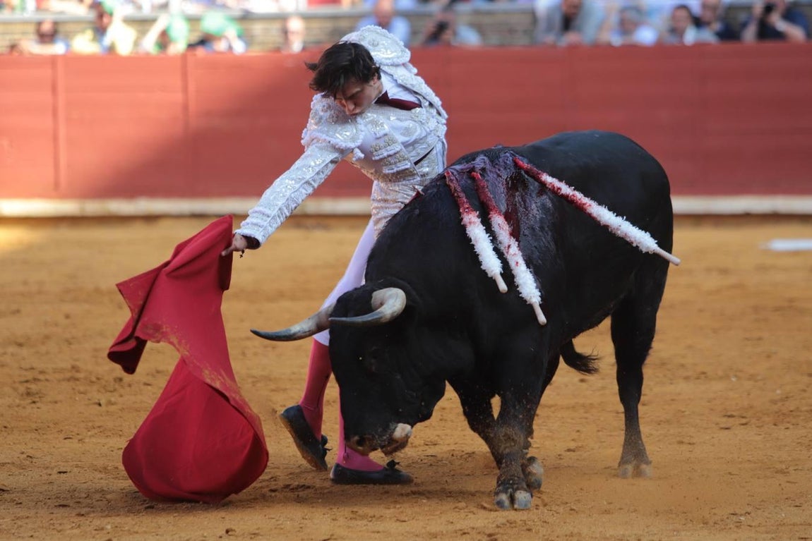 En imágenes, la corrida de Finito, Morante y Roca Rey en Córdoba