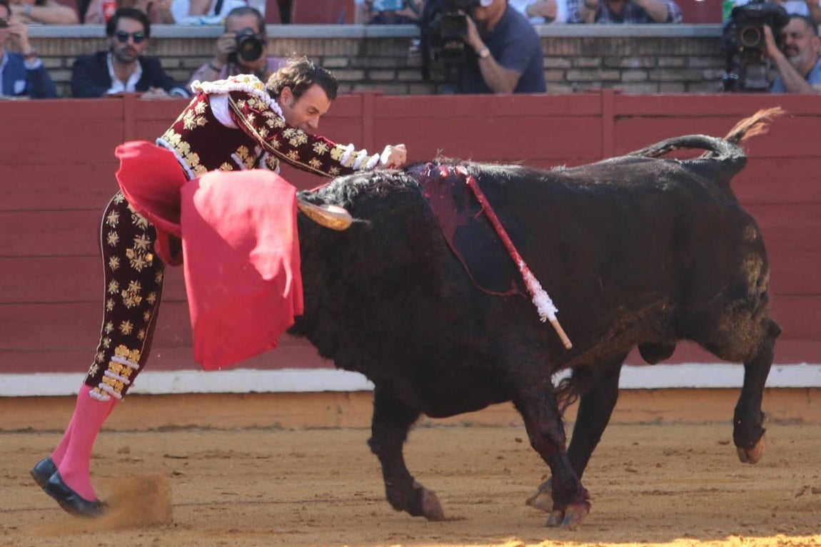 En imágenes, la corrida de Finito, Morante y Roca Rey en Córdoba