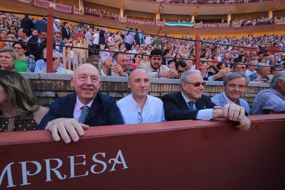 En imágenes, la corrida de Finito, Morante y Roca Rey en Córdoba