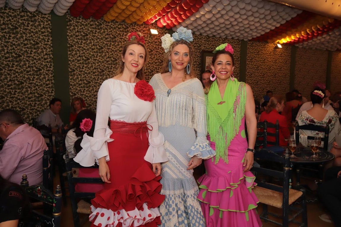 Ambiente de las casetas el sábado de Feria de Córdoba
