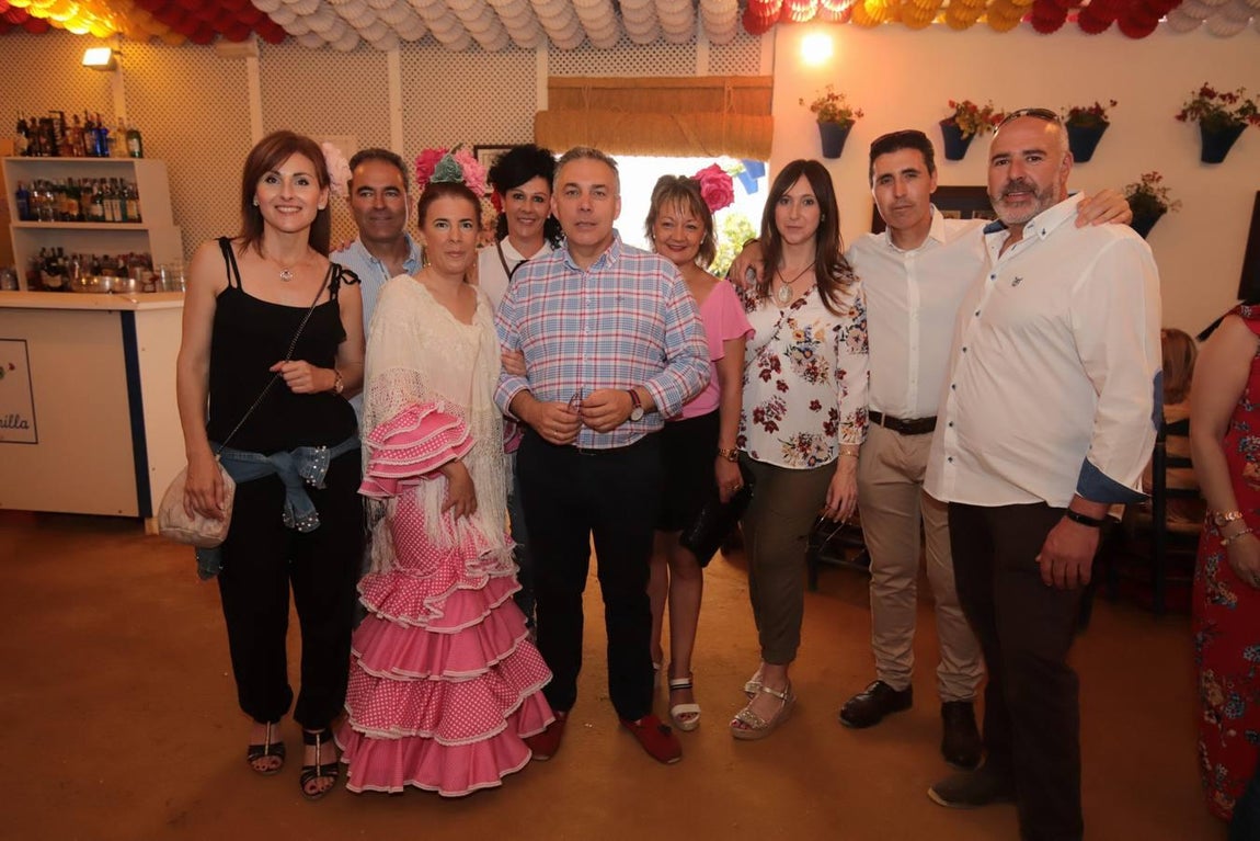 Ambiente de las casetas el sábado de Feria de Córdoba