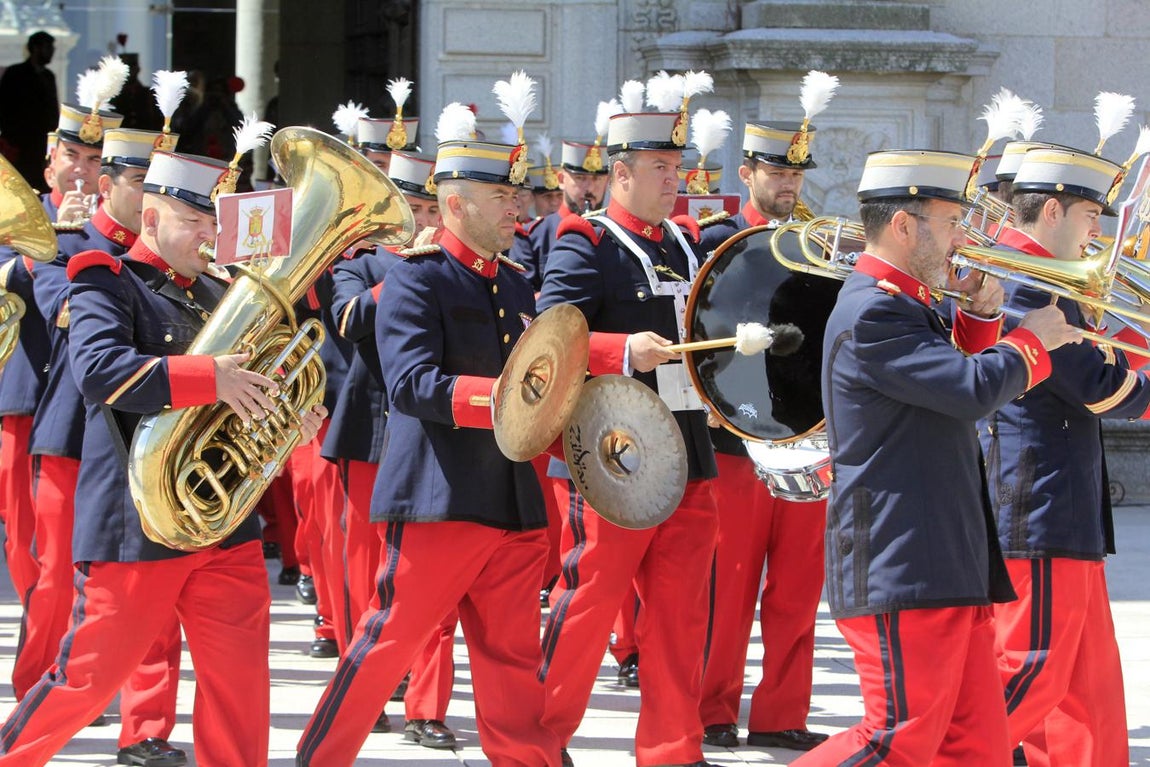 El relevo de la Guardia en el Alcázar de Toledo, en imágenes