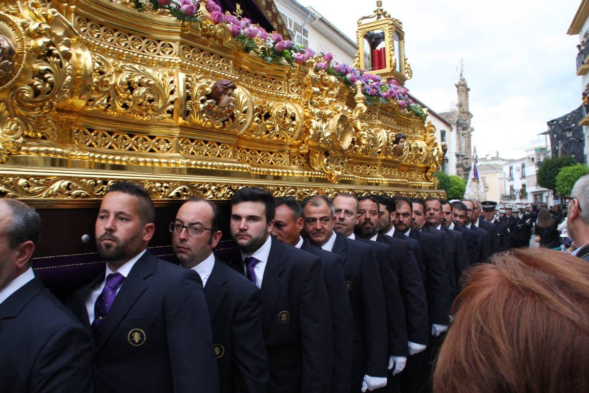 En imágenes, la salida extraordinaria de Jesús Nazareno en Priego de Córdoba