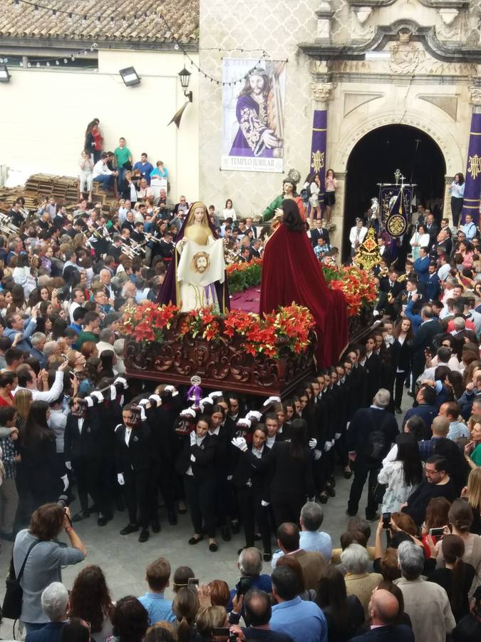 En imágenes, la salida extraordinaria de Jesús Nazareno en Priego de Córdoba