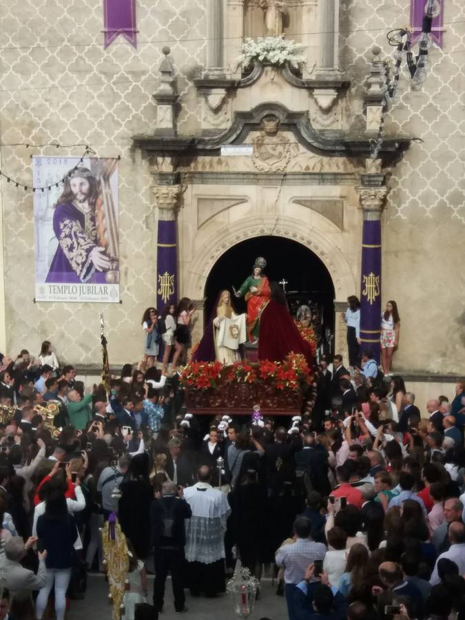 En imágenes, la salida extraordinaria de Jesús Nazareno en Priego de Córdoba