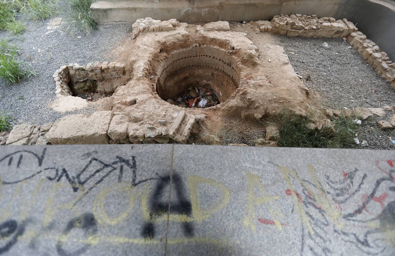 En imágenes, el deterioro de rincones históricos en el Casco de Córdoba