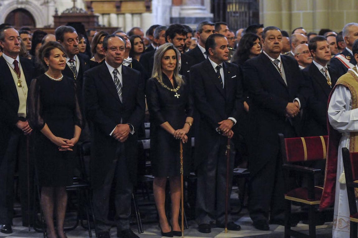 Un magno desfile en honor al Santísimo