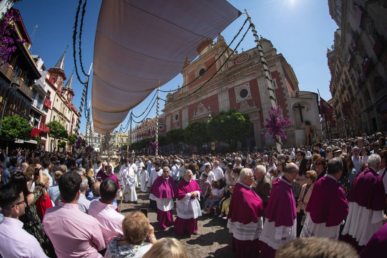 En imágenes, una mañana radiante de Corpus Christi