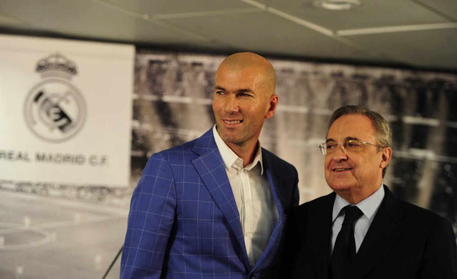 Zidane se convirtió en primer entrenador del Real Madrid en enero de 2016, tras la marcha de Rafa Benítez, llego al club el verano anterior. 