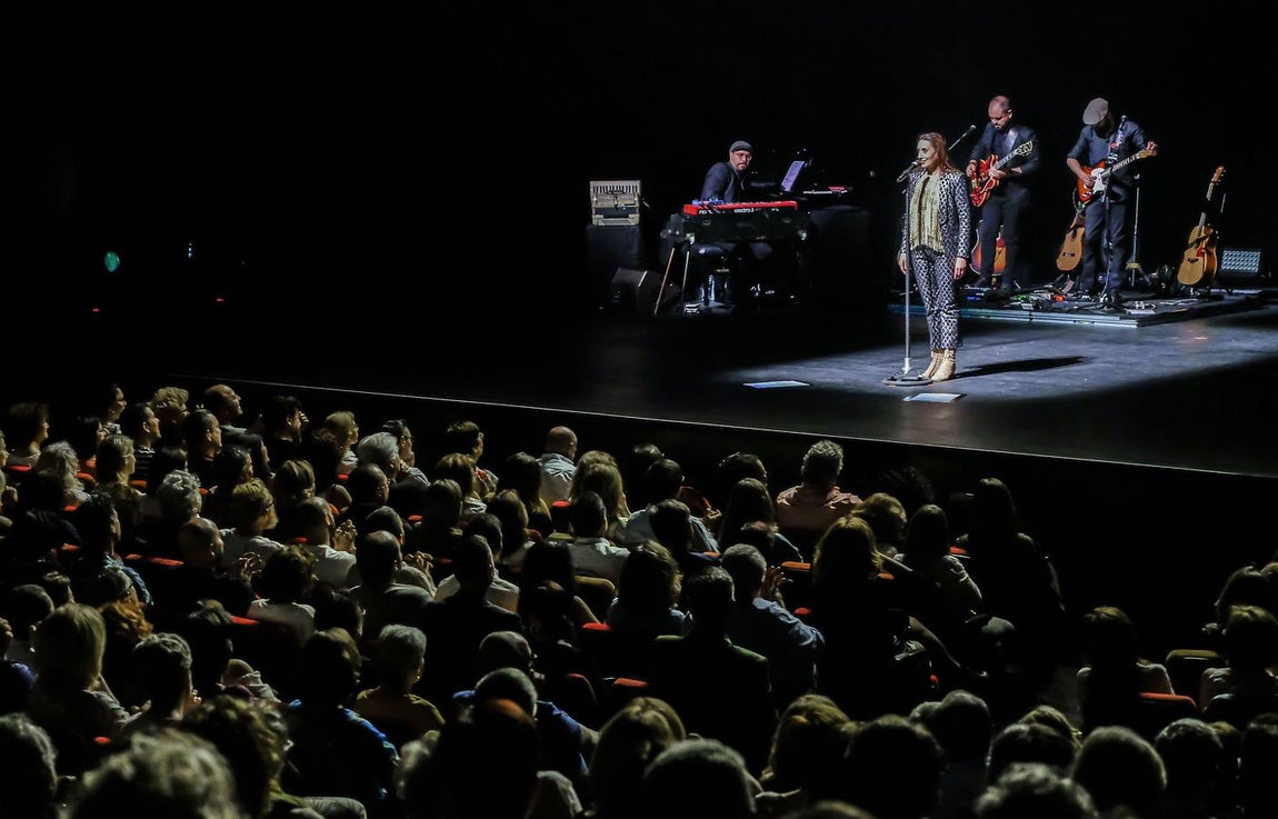 En imágenes, el concierto de Luz Casal en Sevilla