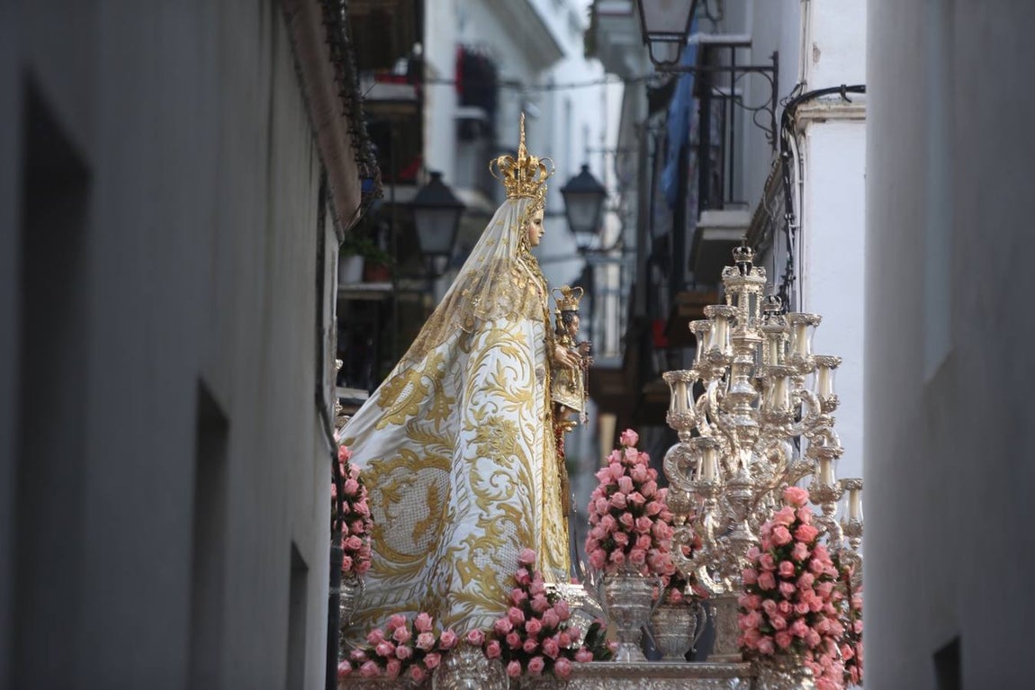 Traslado de la Patrona desde Santo Domingo a Santa Cruz