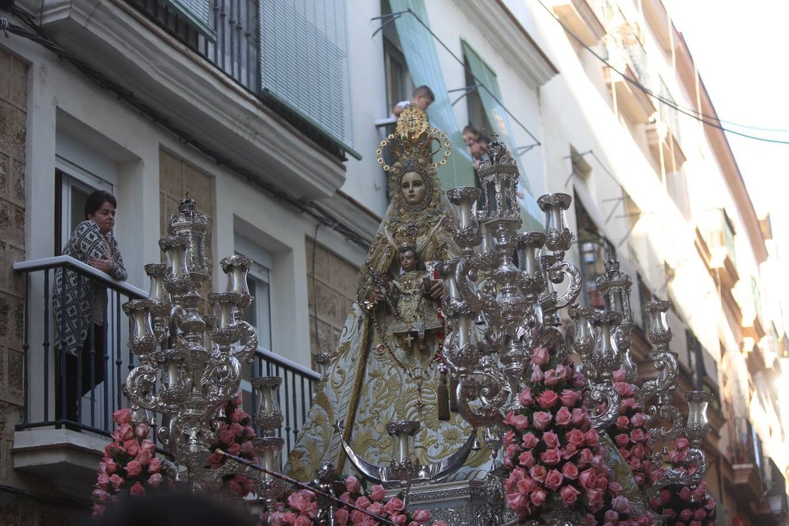 Traslado de la Patrona desde Santo Domingo a Santa Cruz