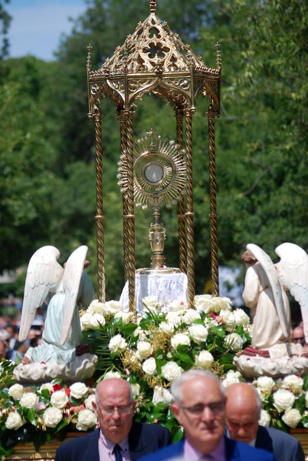 Talavera vive con fervor su Corpus