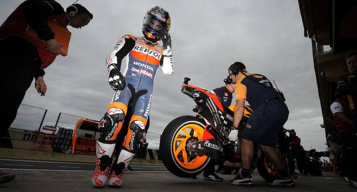 Bonita imagen del piloto catalán durante unos test de pretemporada. 