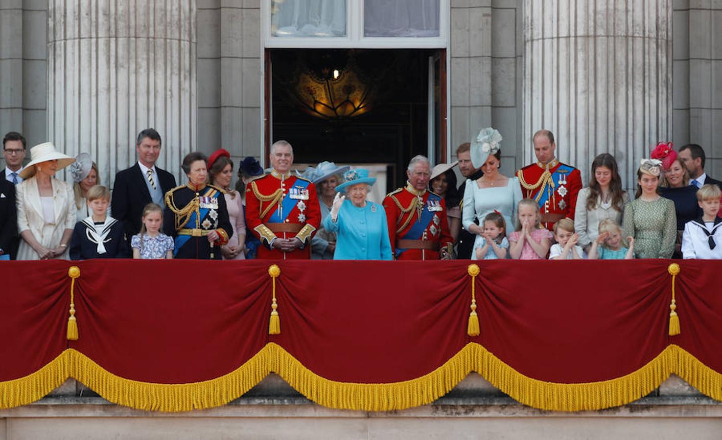 Los duques de Sussex vuelven de su luna de miel directos al «Trooping The Colour»