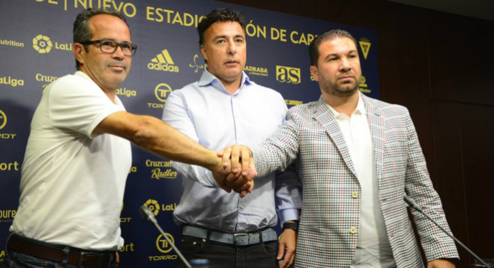 Respaldo absoluto del club a su entrenador Álvaro Cervera. 