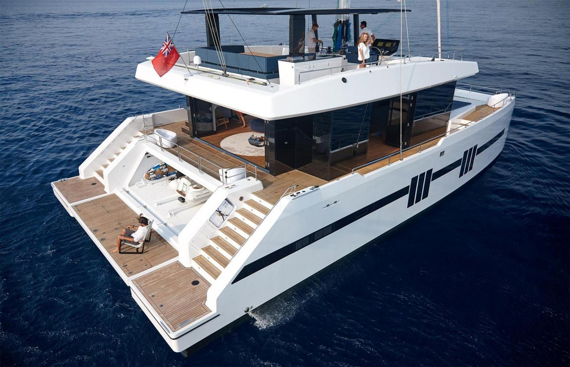 Midori. Este catamaran Sunreef Supreme 68 está en alquiler en Baleares, concretamente en Mallorca e Ibiza