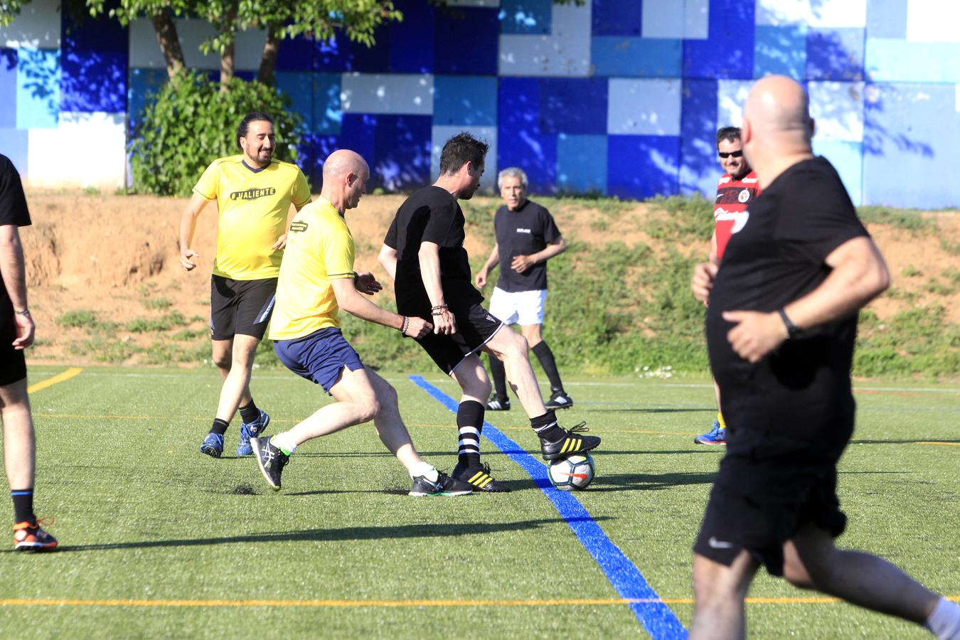 Ganaron los periodistas, que lograron un claro marcador a su favor de 6-3, con goles de Víctor (2), María Carrobles, Humberto y otro en propia meta, por los periodistas, y Mejías (2) y Velázquez por los políticos. 