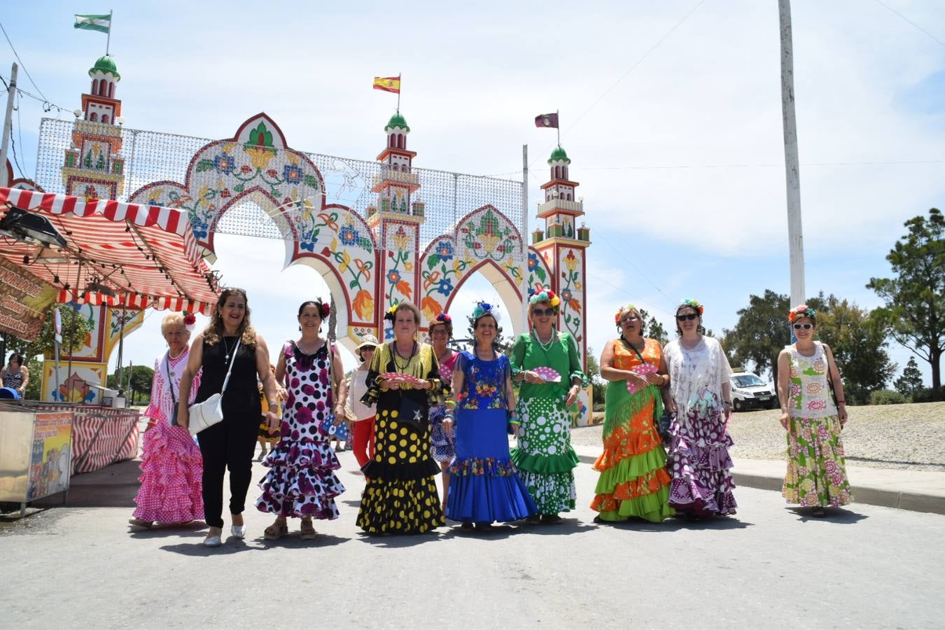 La fiesta se llena de volantes