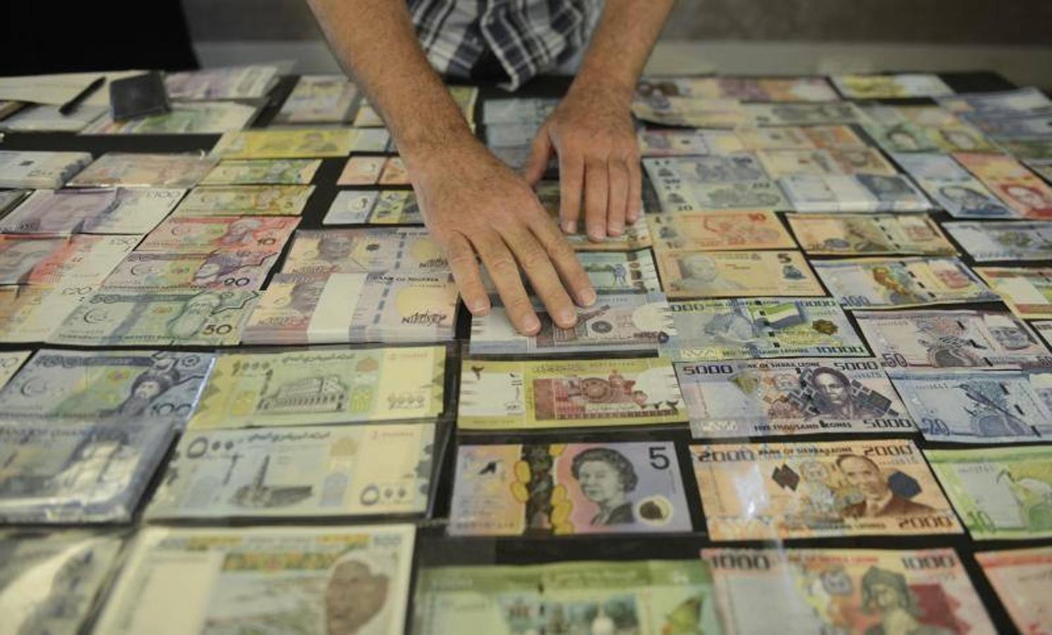 14. Completar una colección con billetes de todas partes del mundo es uno de los objetivos de los coleccionistas