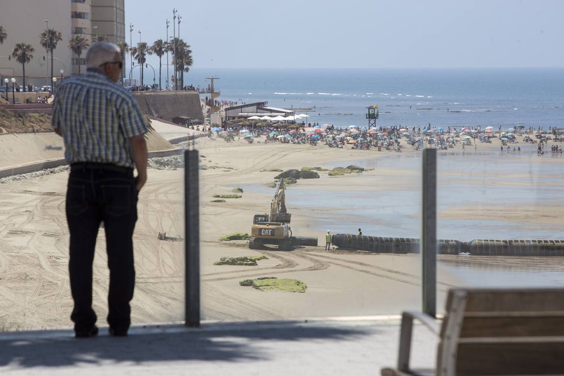 Las playas de Cádiz, llenas el primer fin de semana veraniego