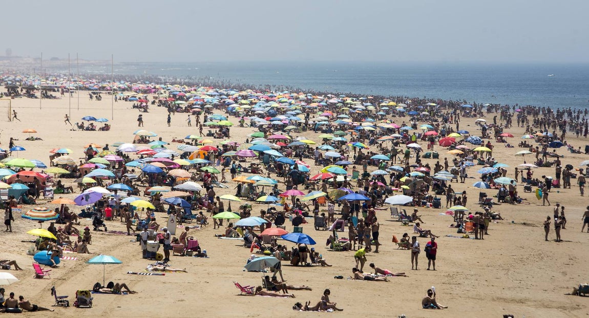 Playa de Santa María de Mar en Cádiz capital