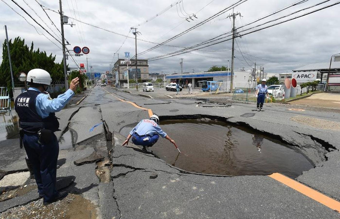 Un terremoto de 6,1 grados deja al menos tres muertos y 200 heridos en Japón