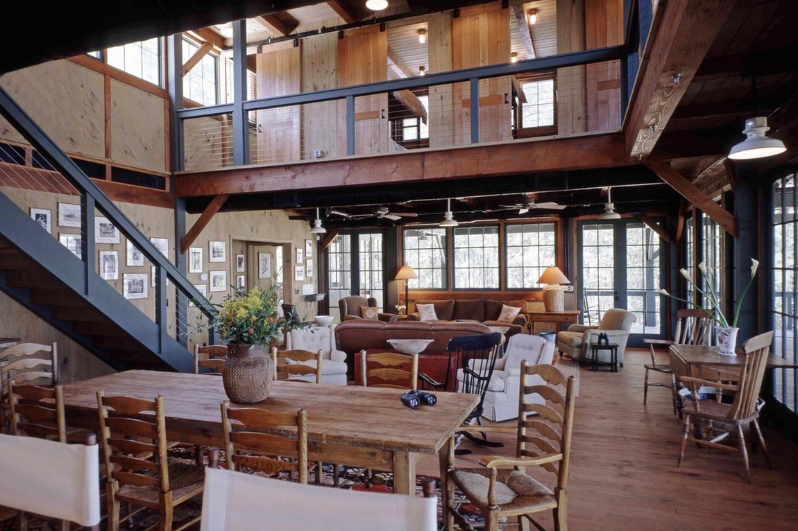 Oyster Cottage. Tiene tres plantas que hacen compatible un estilo clásico con una distribución contemporánea