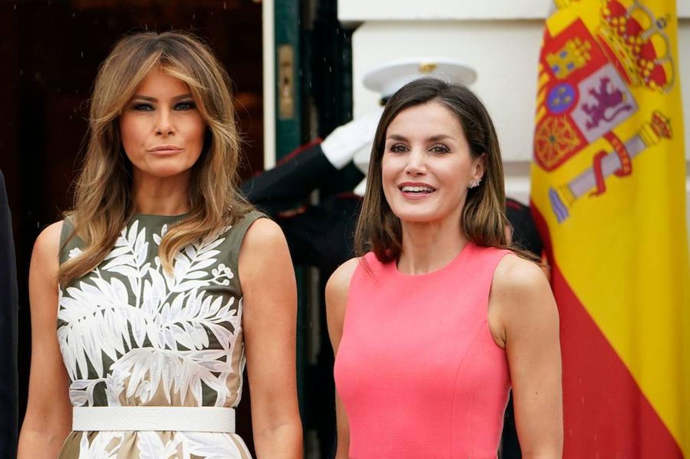 La primera dama de Estados Unidos, Melania Trump, recibe a la Reina Letizia en la Casa Blanca.. 