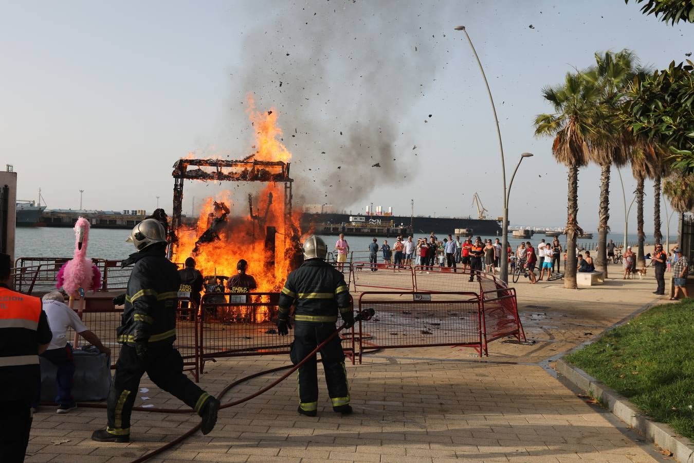 La tradición y el fuego marcan los Juanillos