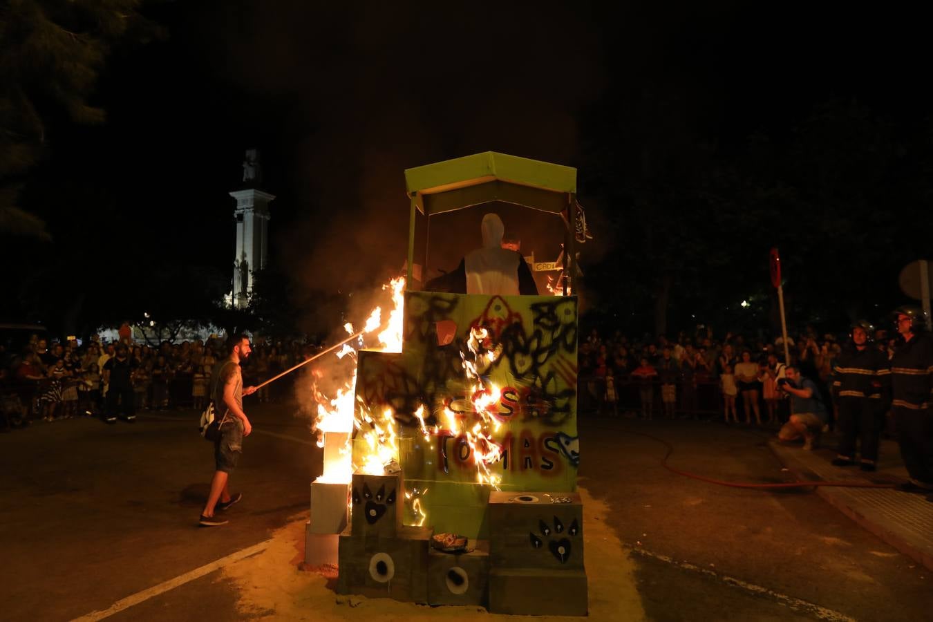 La tradición y el fuego marcan los Juanillos