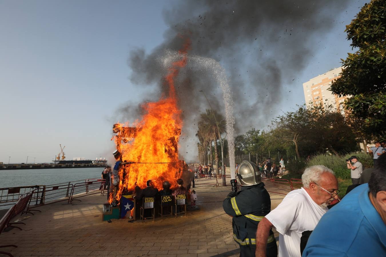 La tradición y el fuego marcan los Juanillos