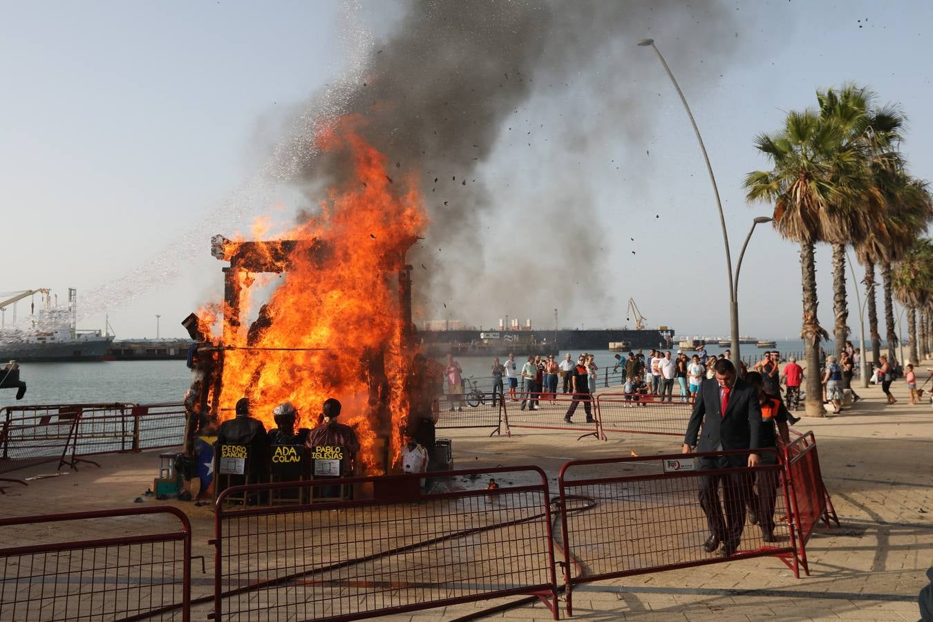 La tradición y el fuego marcan los Juanillos