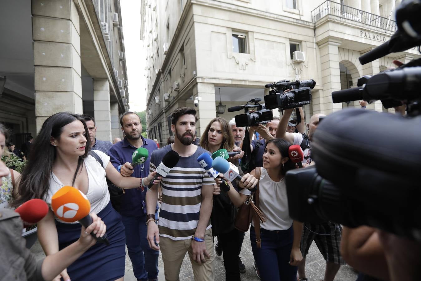 Fotogalería: Los miembros de la Manada acuden al juzgado