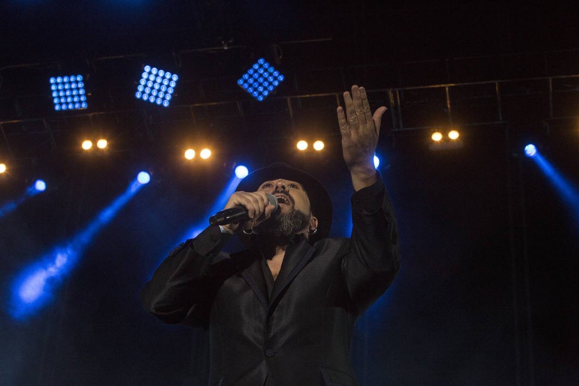 Las imágenes que dejó el concierto de El Barrio en Chiclana