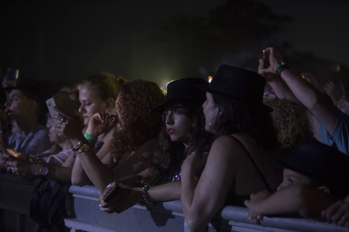 Las imágenes que dejó el concierto de El Barrio en Chiclana