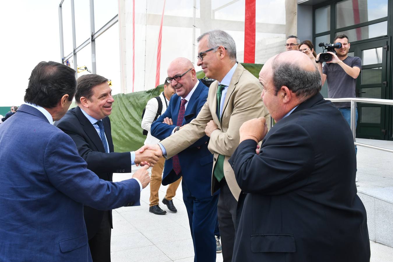 La visita del ministro de Agricultura a Covap, en imágenes