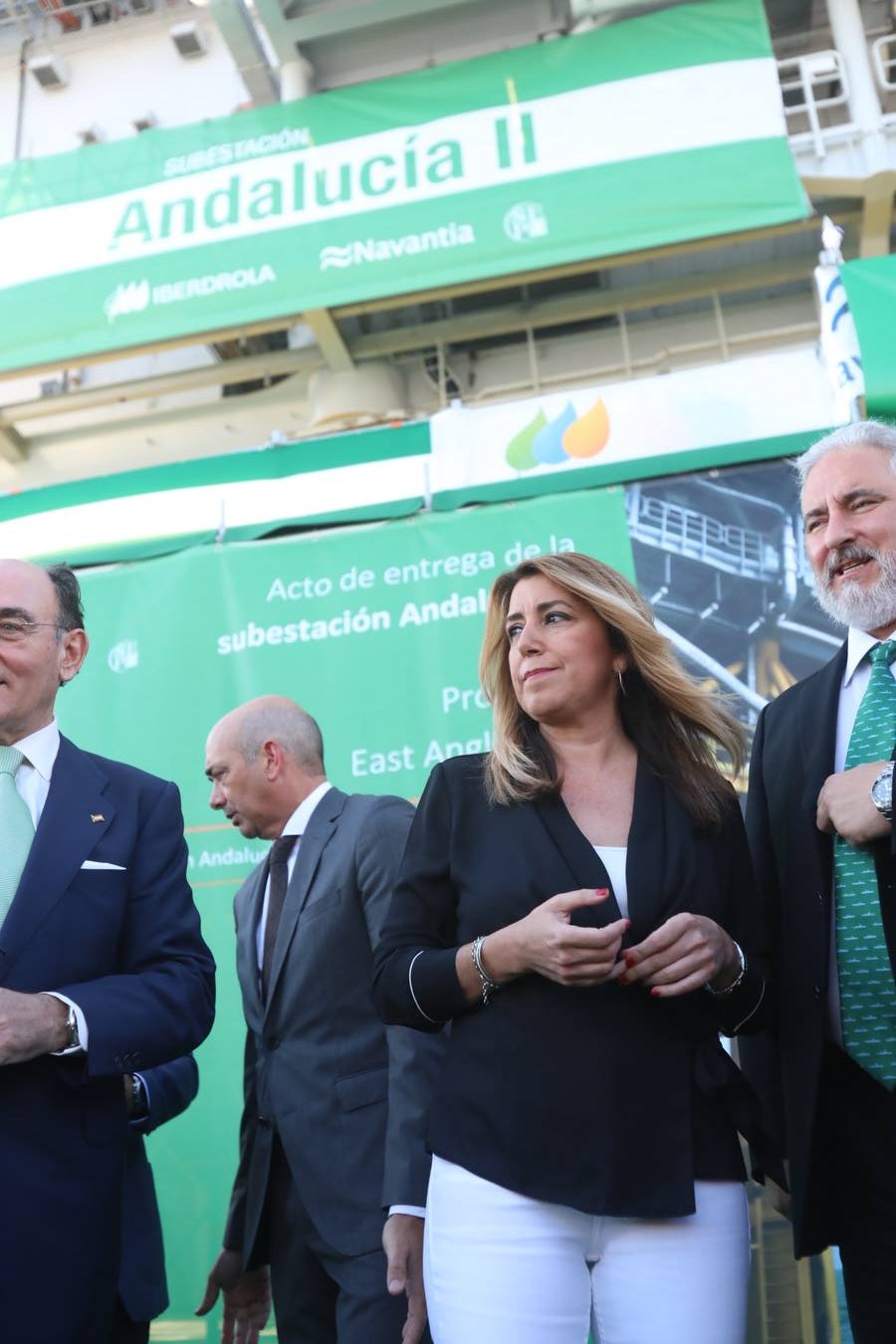 Navantia entrega la segunda plataforma eólica a Iberdrola