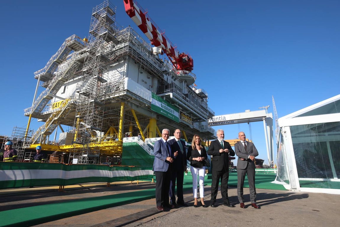 Navantia entrega la segunda plataforma eólica a Iberdrola