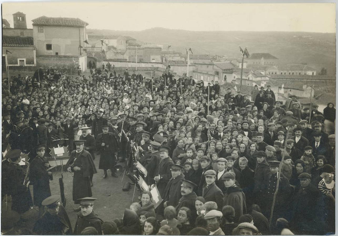 Fiesta del olivo en Mora. 1959. 