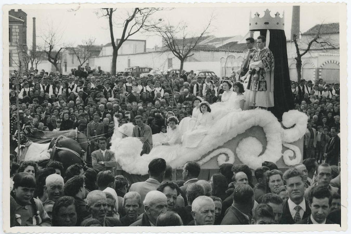 Fiesta del olivo en Mora. 1959. 