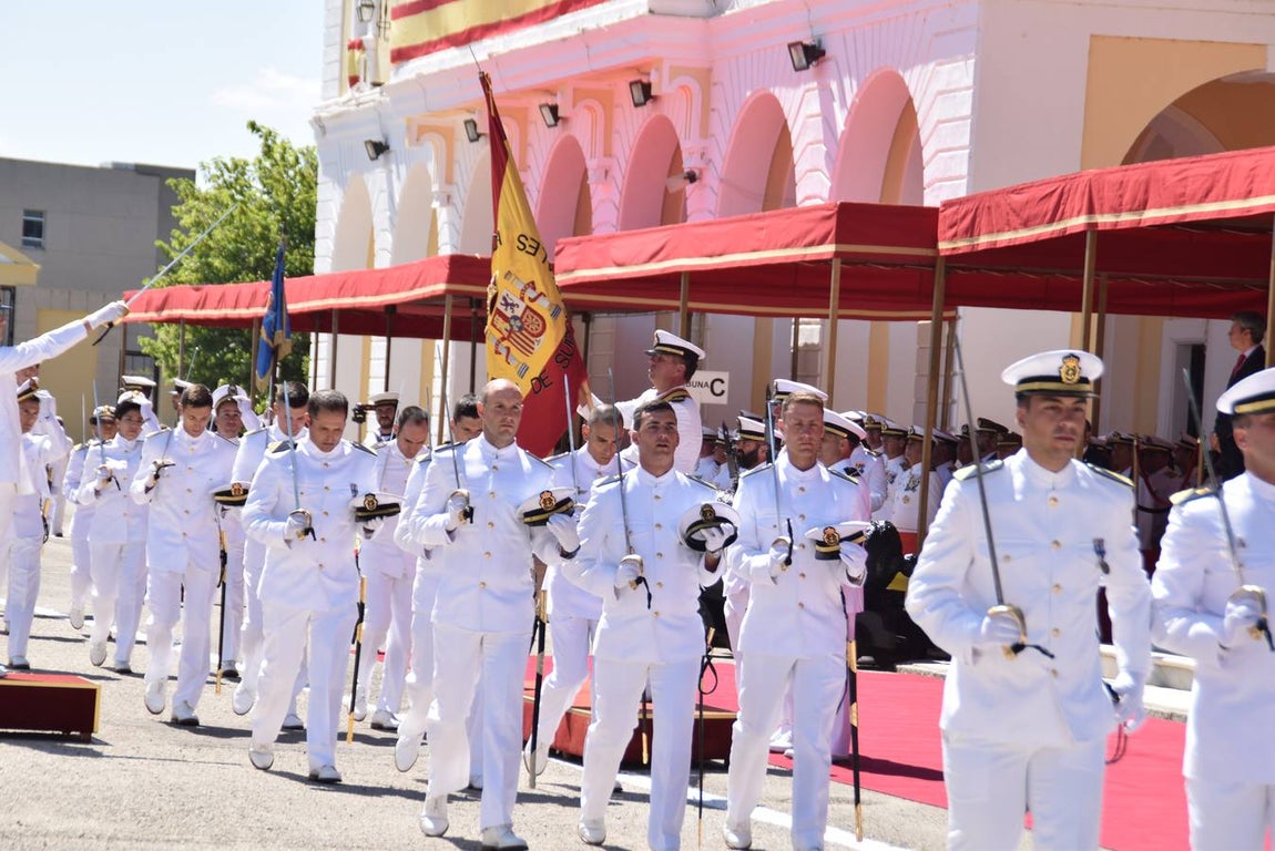 El Rey Felipe VI preside la entrega de Despachos en la Escuela de Suboficiales