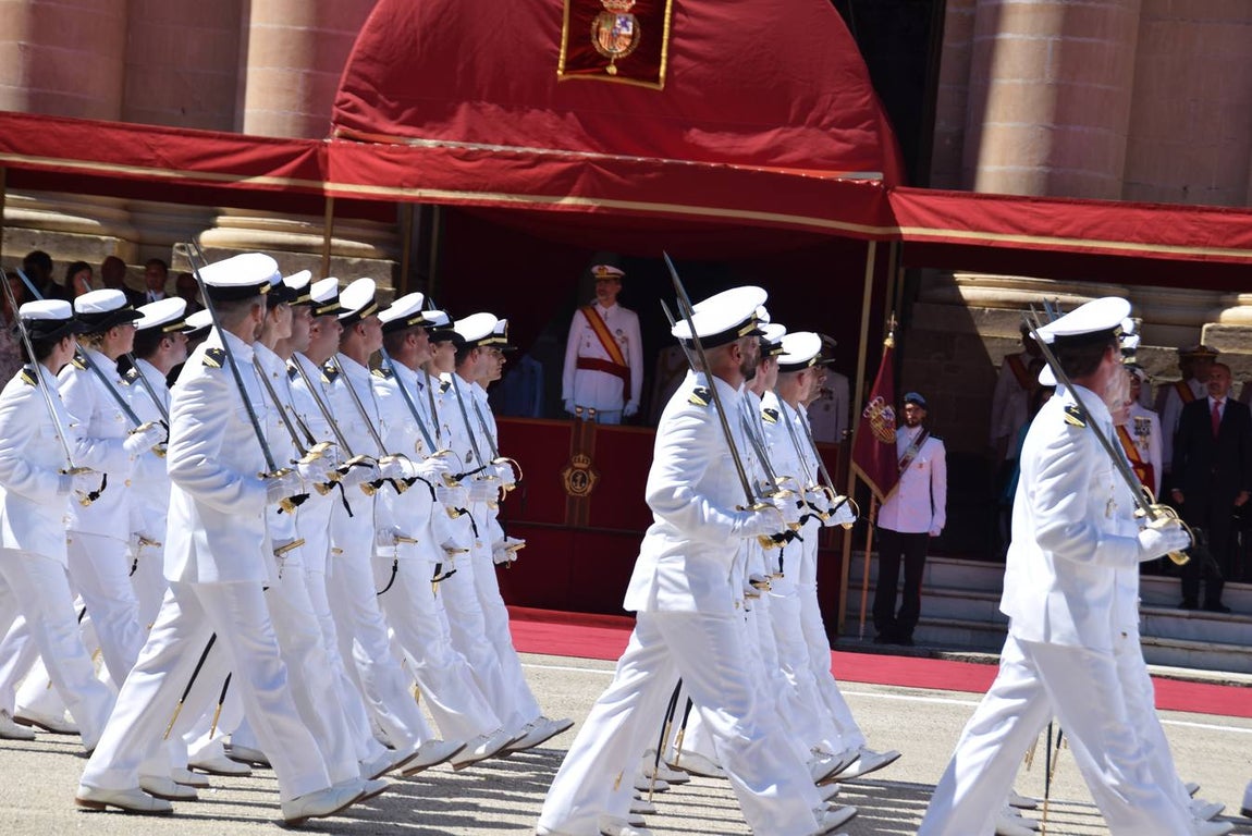 El Rey Felipe VI preside la entrega de Despachos en la Escuela de Suboficiales