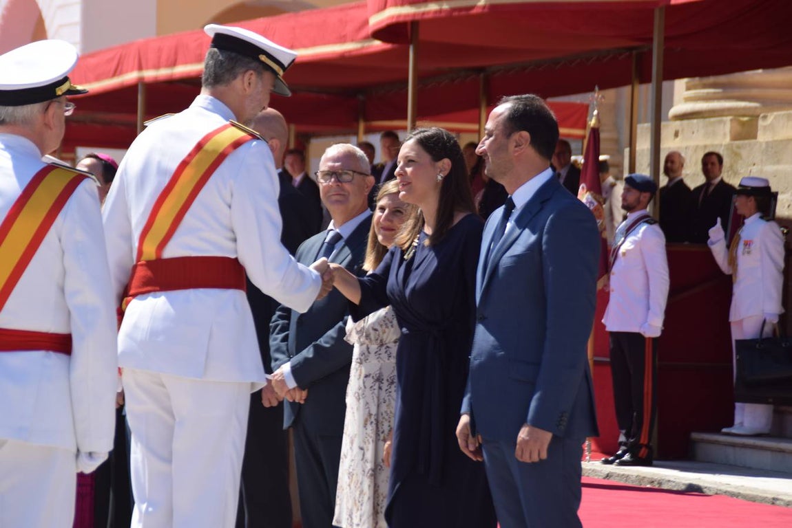 El Rey Felipe VI preside la entrega de Despachos en la Escuela de Suboficiales