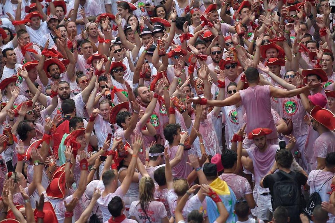 En imágenes: el chupinazo de San Fermín 2018