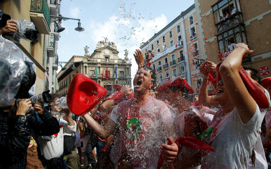 En imágenes: el chupinazo de San Fermín 2018